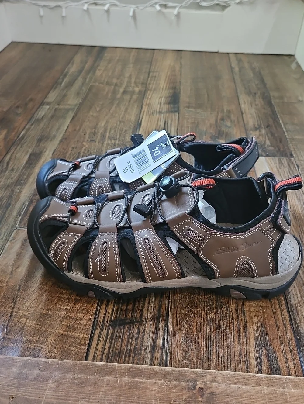 New Eddie Bauer Brown Leather Closed-Toe Sandals - Sporty Outdoor Shoes
